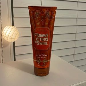 Bath and Body Works Snowy Citrus Swirl Body Cream